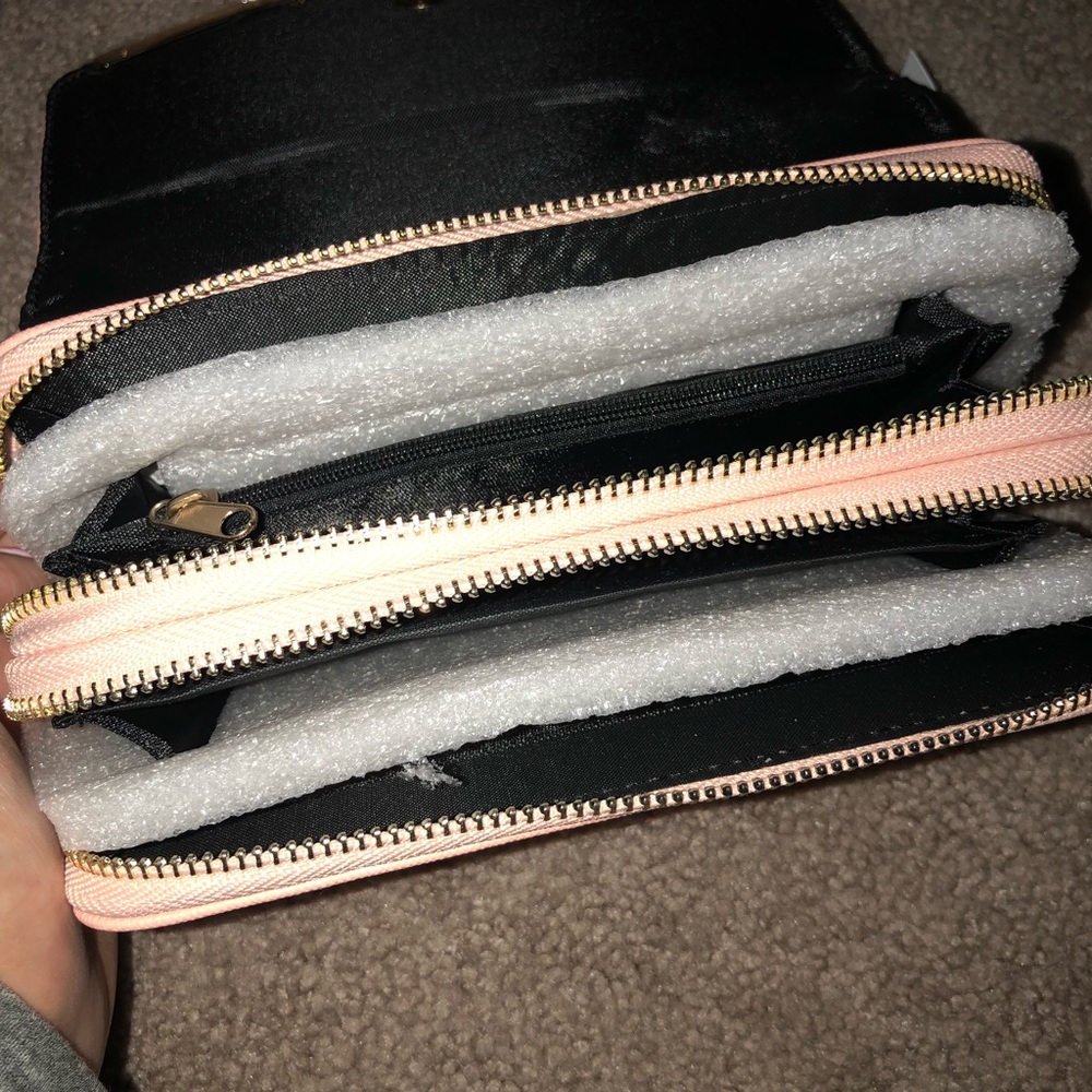 Clutch wallet - Picture 3 of 4
